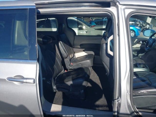 2017 CHRYSLER PACIFICA TOURING-L 8