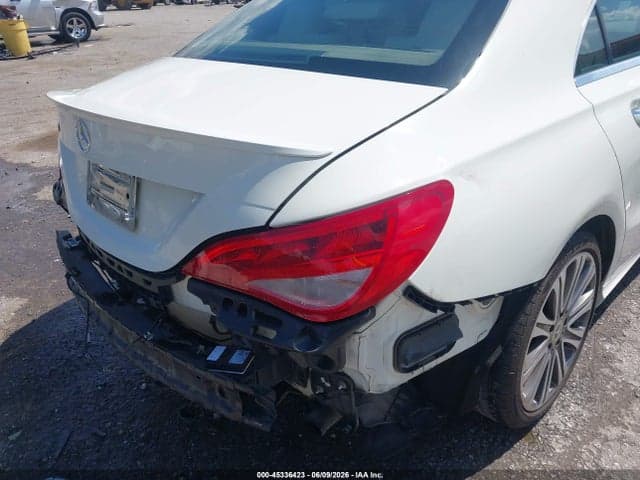 2018 MERCEDES-BENZ CLA 250 6