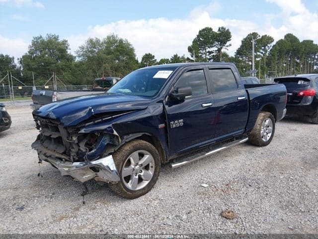 2016 RAM 1500 SLT 2