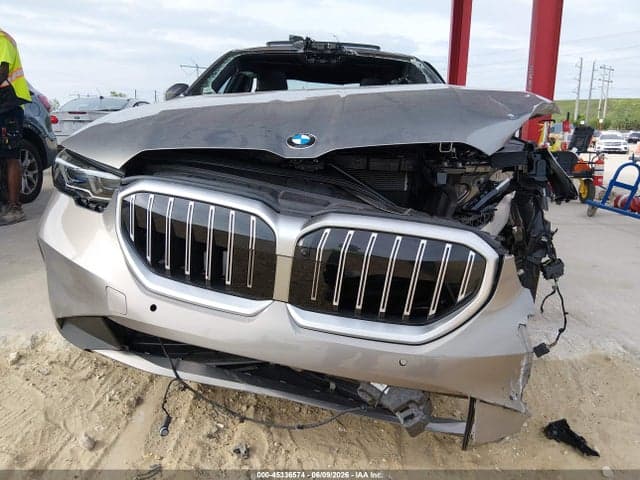 2025 BMW 530I 6