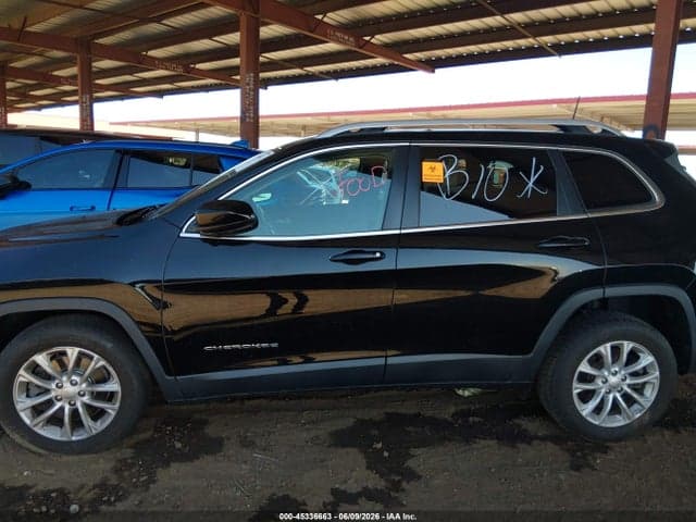 2019 JEEP CHEROKEE LATITUDE FWD 14