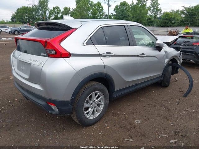 2019 MITSUBISHI ECLIPSE CROSS ES 4