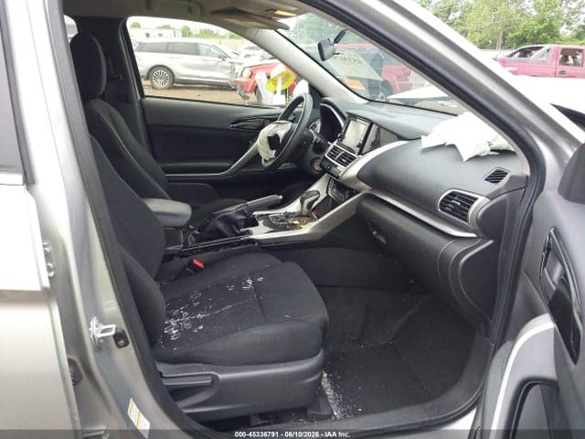 2019 MITSUBISHI ECLIPSE CROSS ES 5