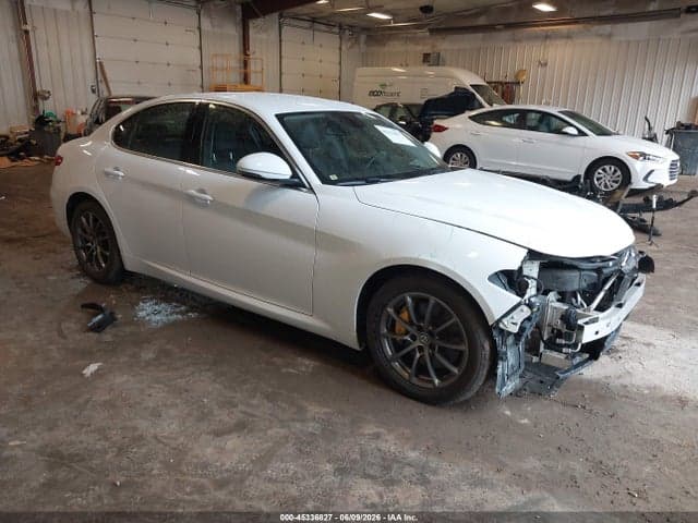 2017 ALFA ROMEO GIULIA AWD