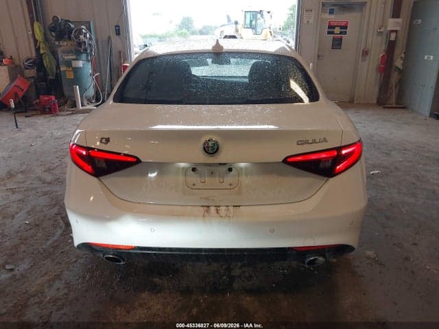 2017 ALFA ROMEO GIULIA AWD 16