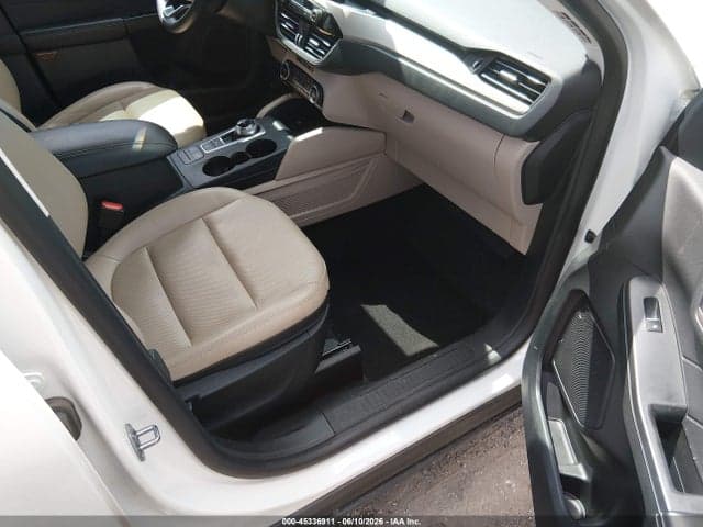 2021 FORD ESCAPE SEL 5