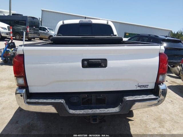 2018 TOYOTA TACOMA SR5 16