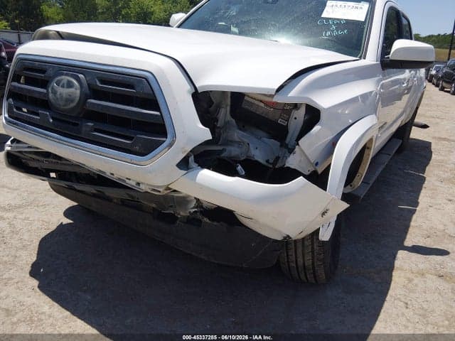 2018 TOYOTA TACOMA SR5 6