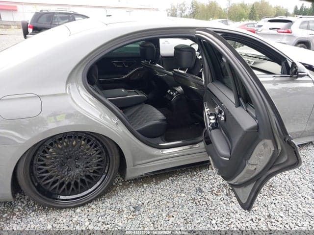 2022 MERCEDES-BENZ S 580 4MATIC 8