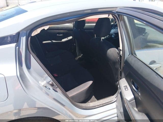 2025 NISSAN SENTRA SR 8