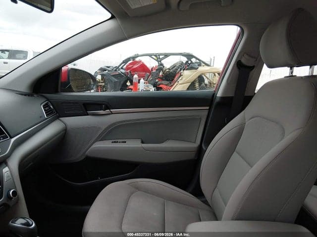 2017 HYUNDAI ELANTRA SE 5