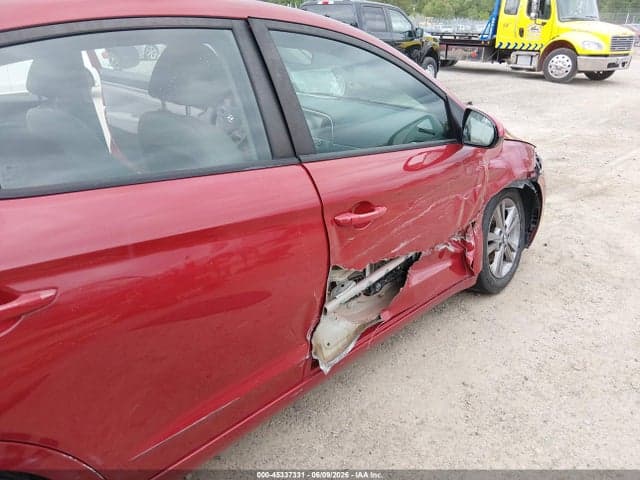 2017 HYUNDAI ELANTRA SE 6