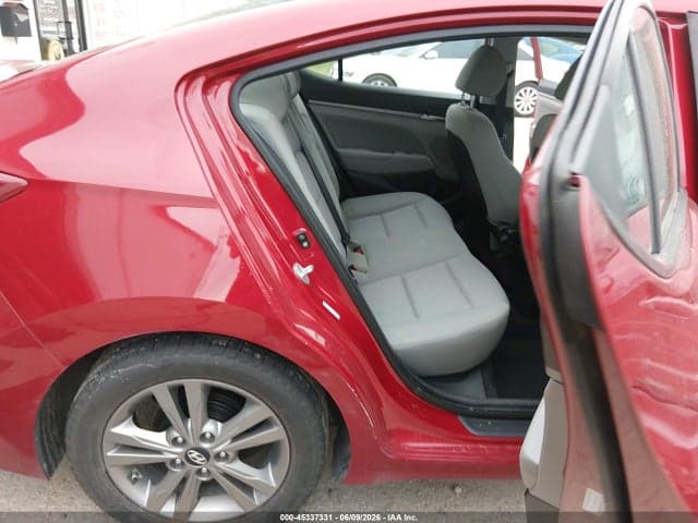 2017 HYUNDAI ELANTRA SE 8