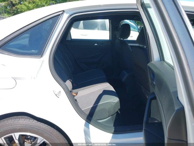 2025 VOLKSWAGEN JETTA 1.5T SPORT 8