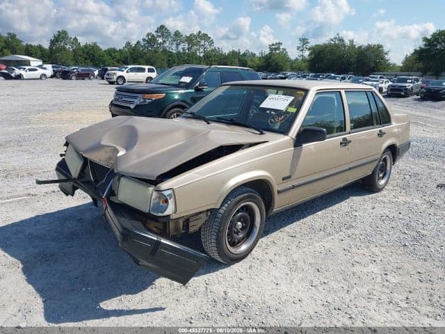 1993 VOLVO 940 2
