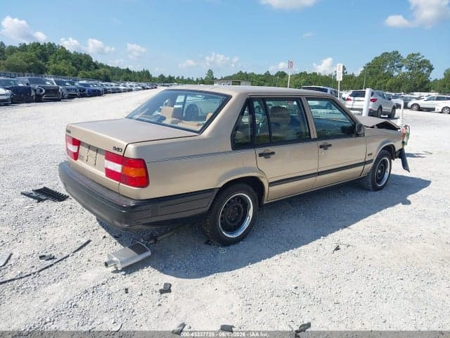 1993 VOLVO 940 4
