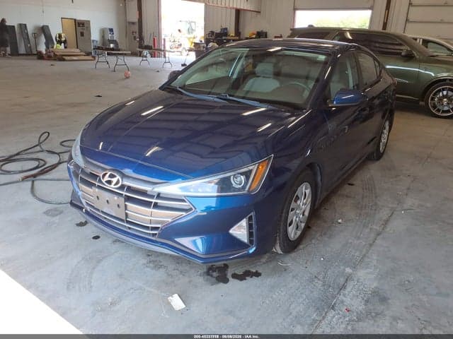 2020 HYUNDAI ELANTRA SE 2