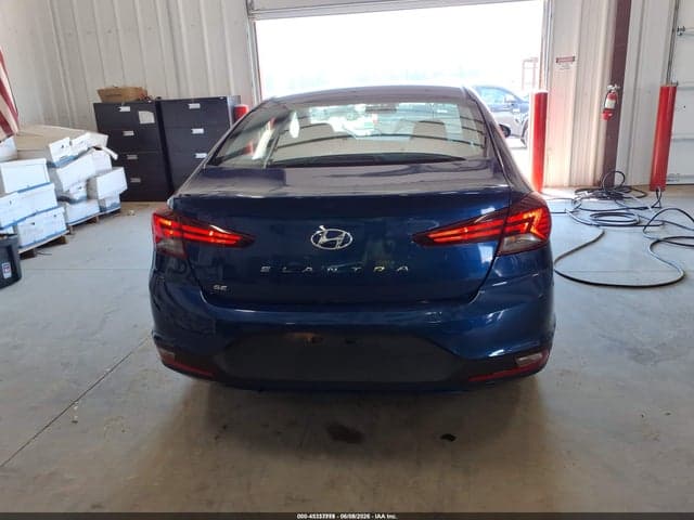 2020 HYUNDAI ELANTRA SE 16