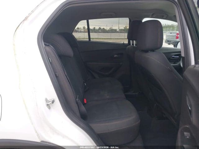 2017 CHEVROLET TRAX LS 8