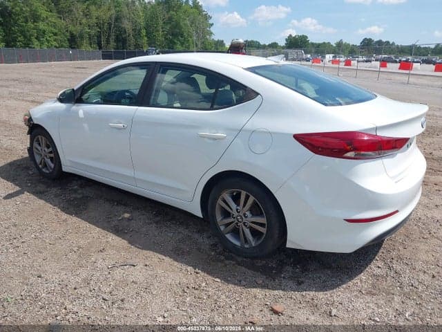 2017 HYUNDAI ELANTRA SE 3