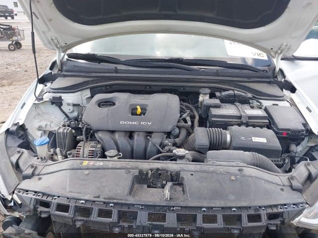 2017 HYUNDAI ELANTRA SE 10