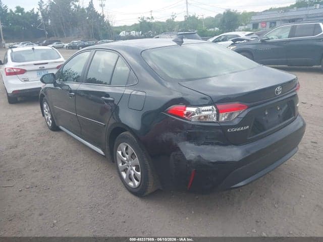 2021 TOYOTA COROLLA LE 3