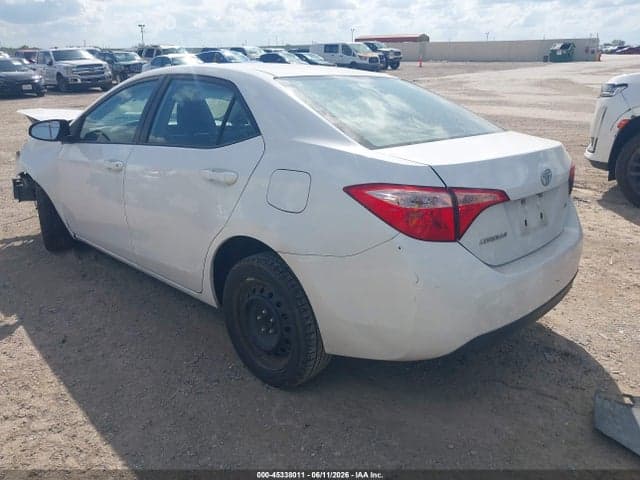 2017 TOYOTA COROLLA LE 3