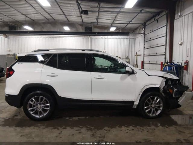 2022 GMC TERRAIN AWD SLT 13