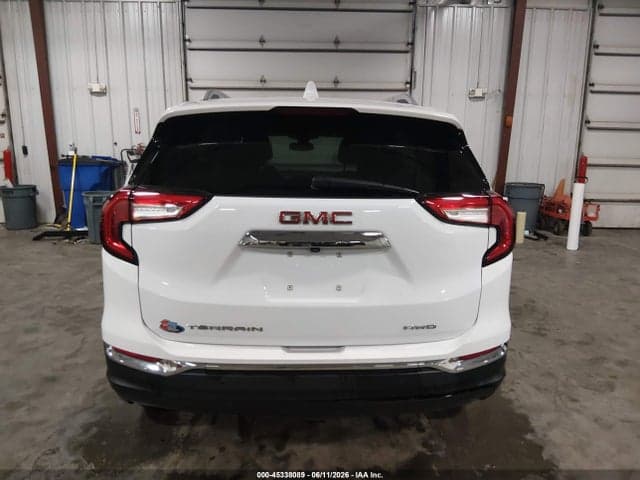 2022 GMC TERRAIN AWD SLT 16