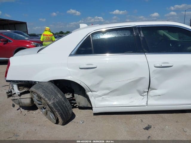 2019 CHRYSLER 300 TOURING L 6