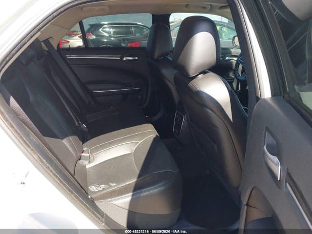 2019 CHRYSLER 300 TOURING L 8