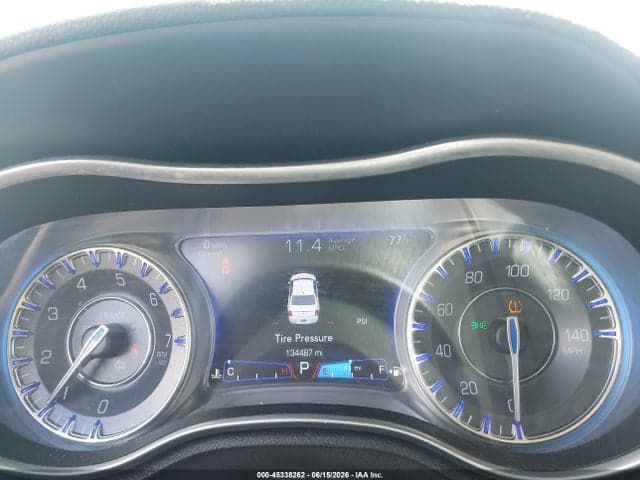 2018 CHRYSLER 300 LIMITED AWD 7