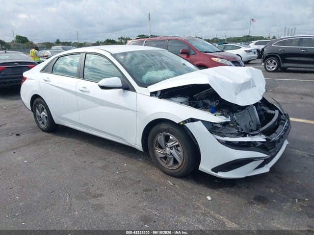 2025 HYUNDAI ELANTRA SE 1