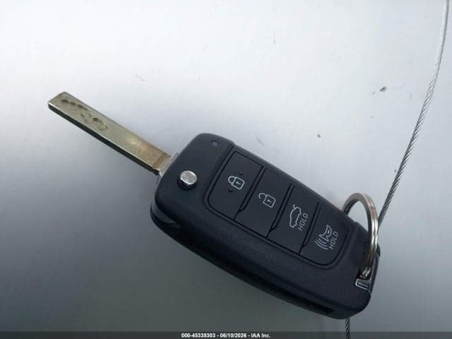 2025 HYUNDAI ELANTRA SE 11