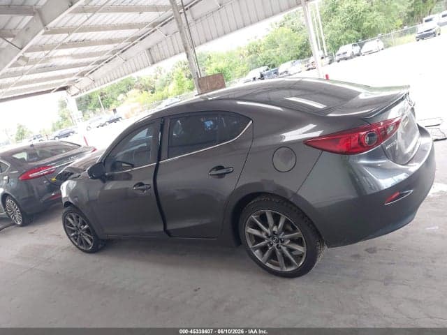 2018 MAZDA MAZDA3 TOURING 14