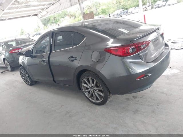 2018 MAZDA MAZDA3 TOURING 3