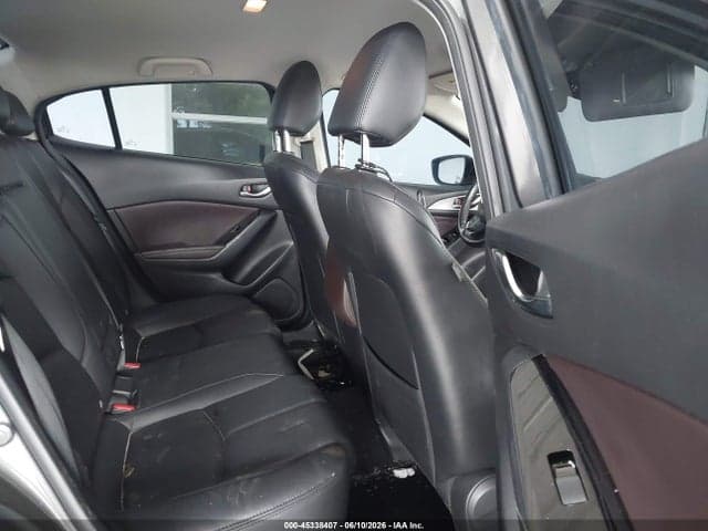2018 MAZDA MAZDA3 TOURING 8