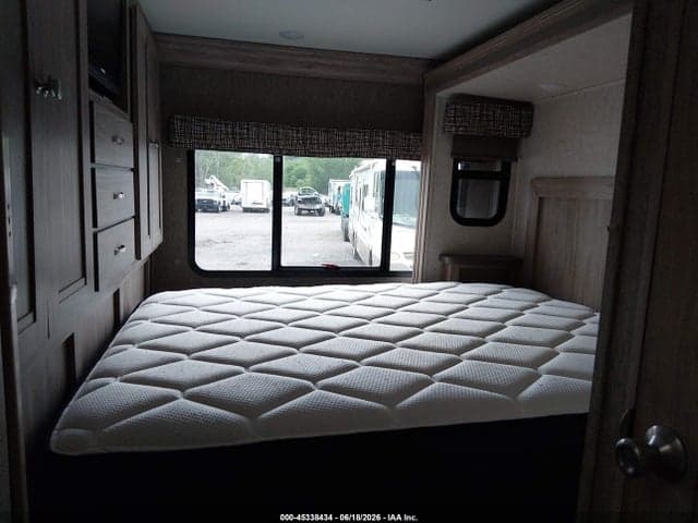 2017 FORD E-450 CUTAWAY 8
