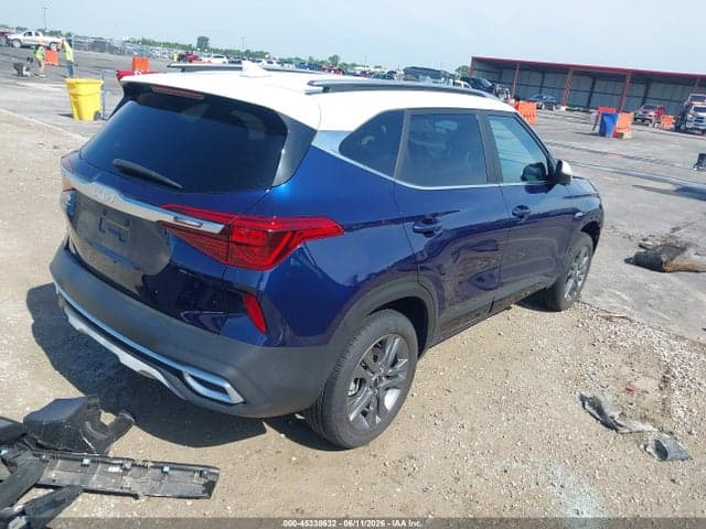 2023 KIA SELTOS S 4