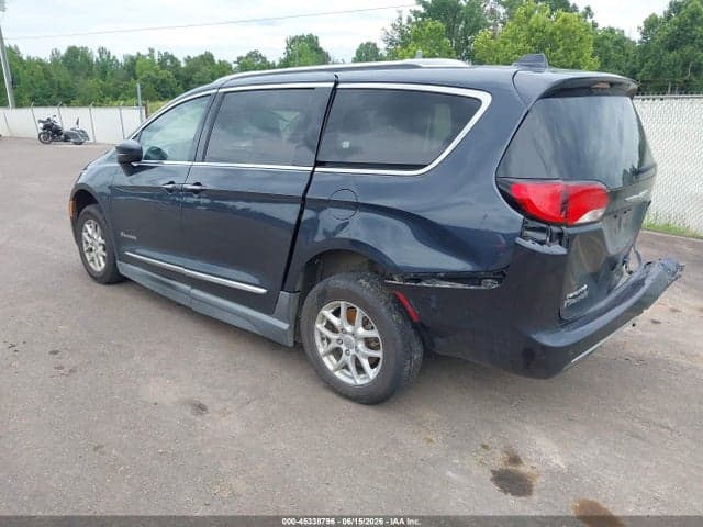 2020 CHRYSLER PACIFICA TOURING L 3
