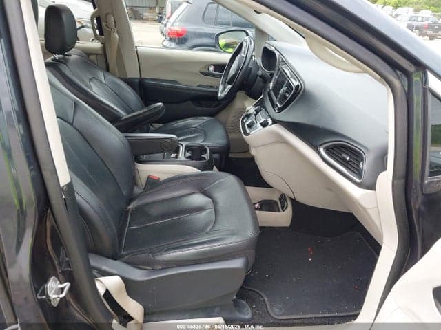 2020 CHRYSLER PACIFICA TOURING L 5