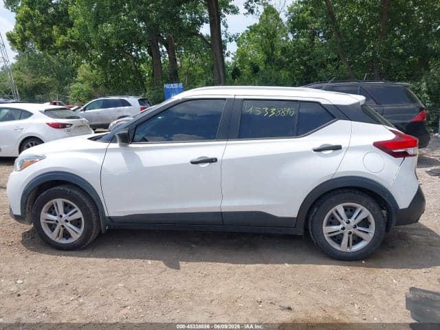 2019 NISSAN KICKS S 14