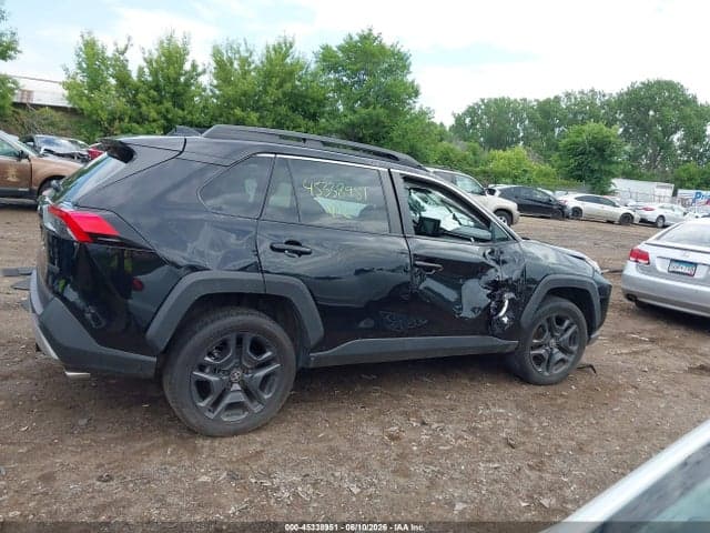 2022 TOYOTA RAV4 ADVENTURE 13
