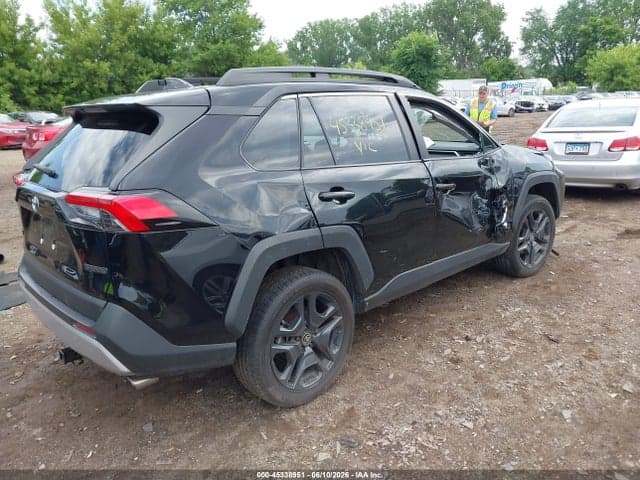 2022 TOYOTA RAV4 ADVENTURE 4