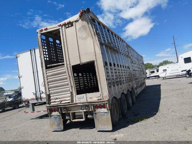 2017 MERRITT EQUIPMENT CO LIVESTOCK SEMI TRAILER 4