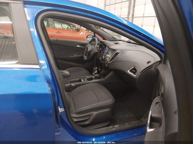 2017 CHEVROLET CRUZE LT AUTO 5