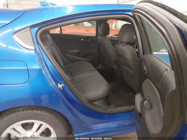 2017 CHEVROLET CRUZE LT AUTO 8