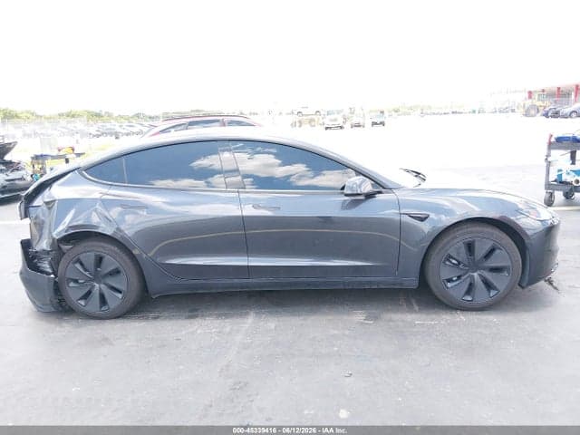2026 TESLA MODEL 3 12