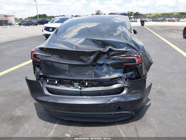 2026 TESLA MODEL 3 6