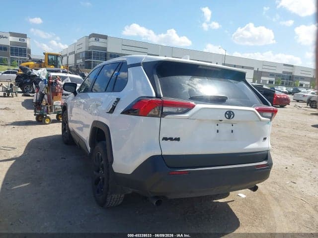 2024 TOYOTA RAV4 LE 3